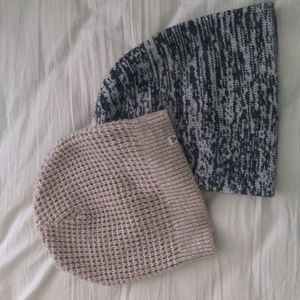 Aritzia Toques